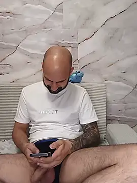 LorenzoCapone69 Webcamshow