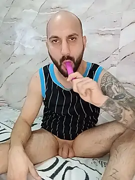 LorenzoCapone69 webcam show