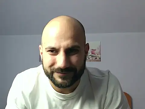 Show modela LorenzoCapone69 na web-kameri