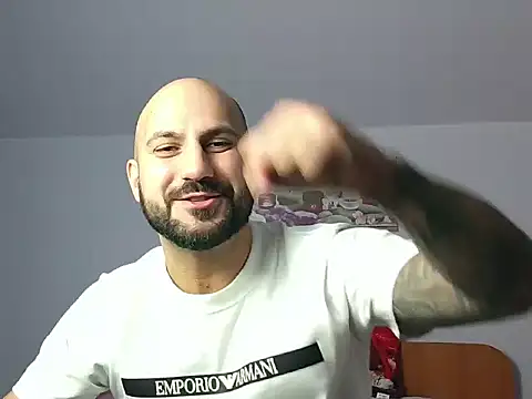 LorenzoCapone69: вебкам-шоу
