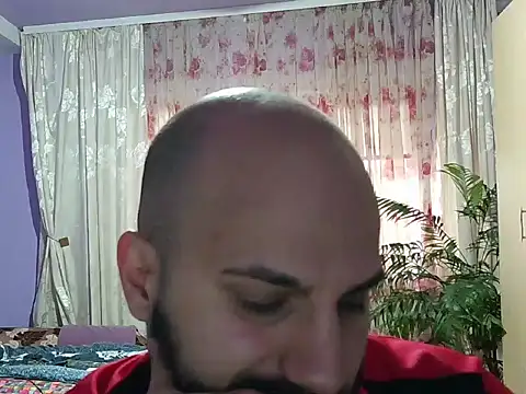 Show modela LorenzoCapone69 na web-kameri