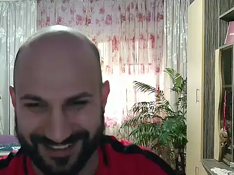 LorenzoCapone69のウェブカメラショー