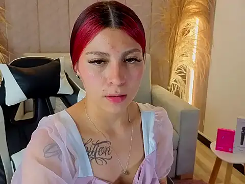 HilaryThomson2 Live XXX-Chat
