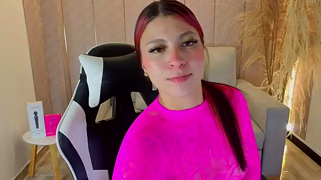 Živý XXX chat HilaryThomson2