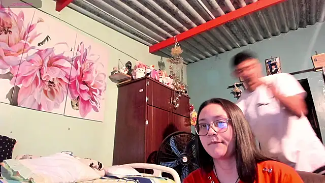 LizAndJacob Webcam-Show