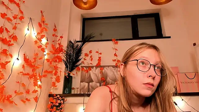 Sweety_Love4u: вебкам-шоу