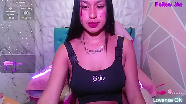 Pokazy przed kamerką – VIOLETA_HIILS