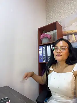 Nox_Vixen webkamerás műsora