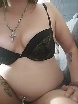 prettyalizae Show in webcam