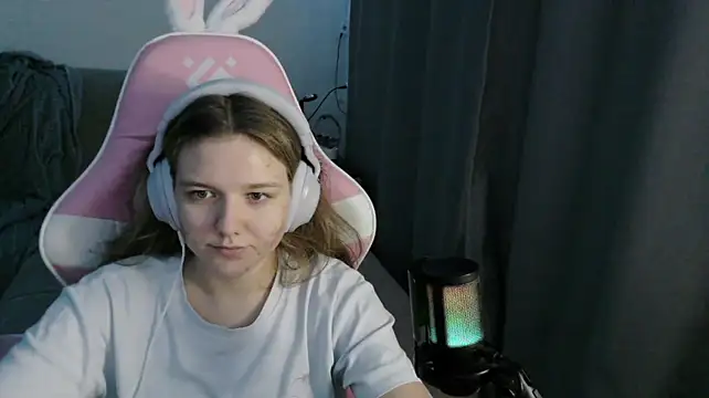 HelenMo0nn Webbikameraesitys