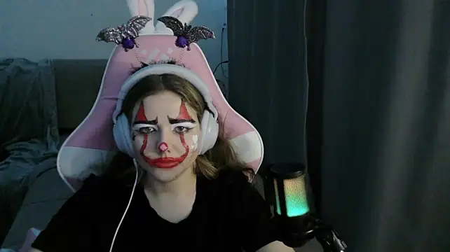 HelenMo0n Webcam show
