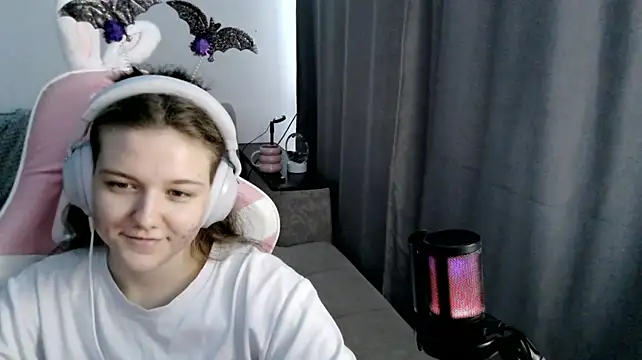 HelenMo0n Show in webcam