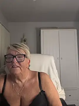 Bridget-valentine's Webcam Show