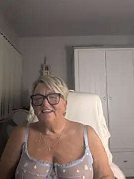 Bridget-valentine's Webcam Show
