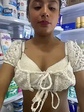 Mia_233_ Live XXX-Chat