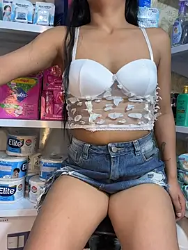 Mia_233_'s Live XXX Chat
