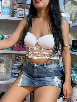 Mia_233_ Chat XXX live