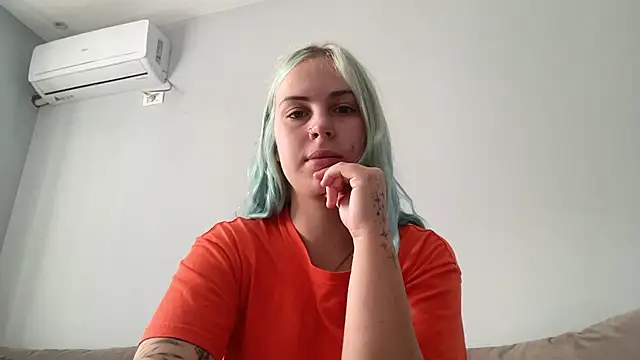 Rowenaaa's Webcam Show