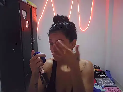 laflakaerotika's Live XXX Chat