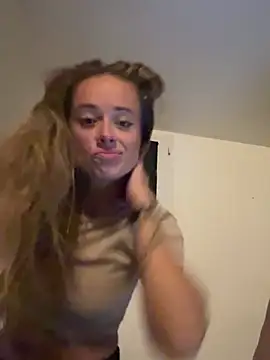 Redtentation666 Show in webcam