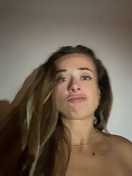 Živý XXX chat Redtentation666