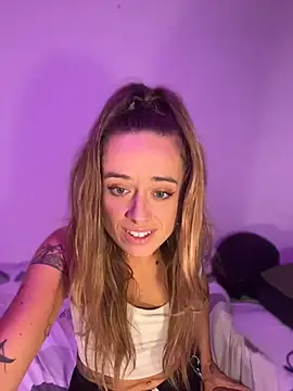 Show modela Redtentation666 na web-kameri