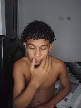 YourCaramelBoy Webcam-Show