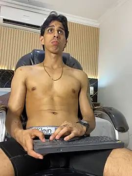 Kael_bickcock Pertunjukan Webcam