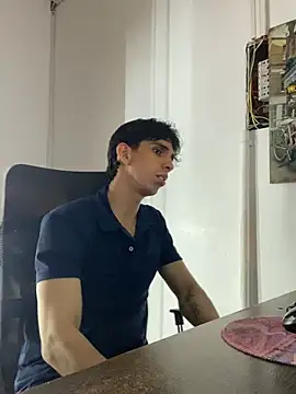 Kael_bickcock Pertunjukan Webcam
