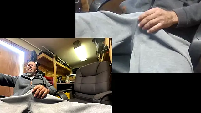 CanadianChris1007 Show in webcam