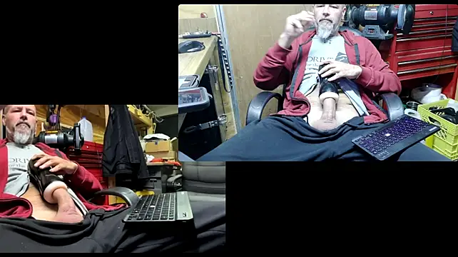 CanadianChris1007's Webcam Show