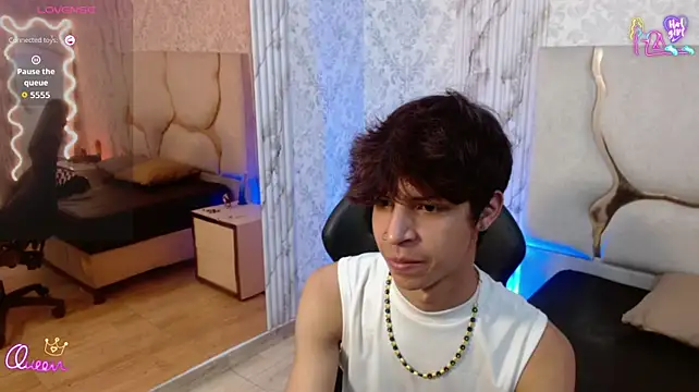 OLIIVER_TAY Webcam show
