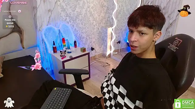 OLIIVER_TAY Шоу с уебкамера