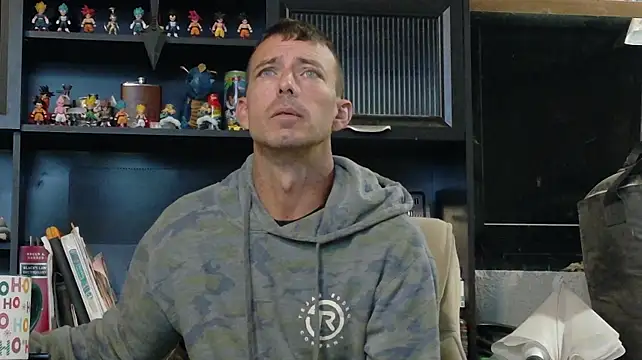 TheInexperiencedCatfish Шоу с уебкамера
