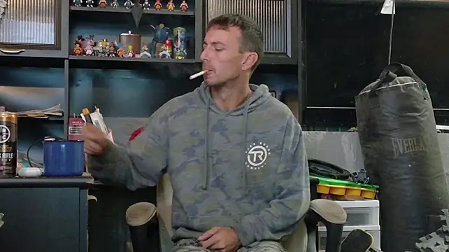 TheInexperiencedCatfish Webcam-Show