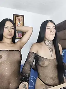 Lucii_and_Valen Webcam show