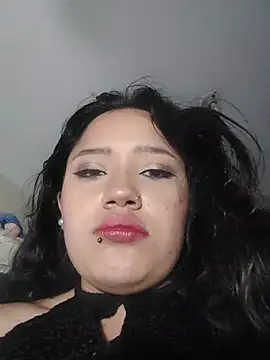 Czat XXX na żywo – LilyRouse_