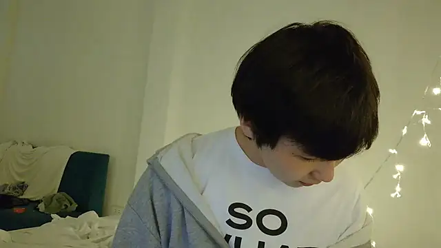 Show modela yun_ian na web-kameri