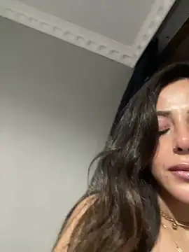 kumruuu webcam show