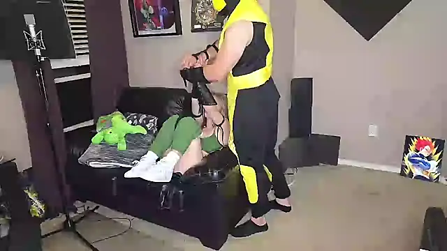 BigDaddyFreakyFrogのウェブカメラショー