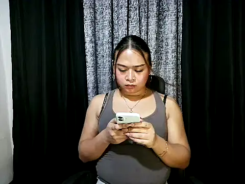 yumcock69_zethia 网络视讯表演