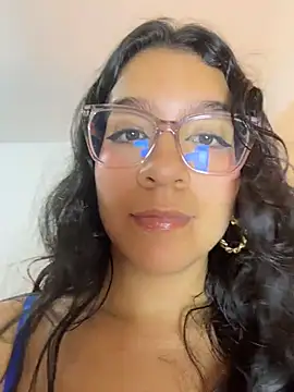 Gia_cutee's Live XXX Chat