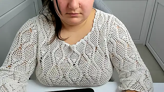 PhoenixFly Adlı Modelin Canlı XXX Sohbeti