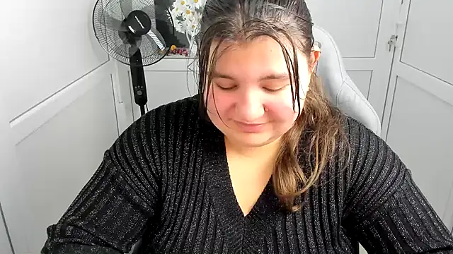 XXX chat uživo modela PhoenixFly