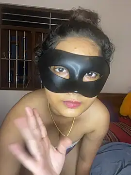 Dilshi Adlı Modelin Canlı XXX Sohbeti