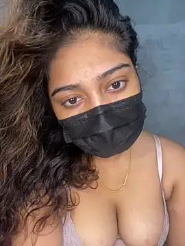 Show de Dilshi na webcam