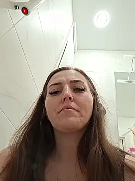 MilaMature's Live XXX Chat