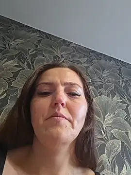 MilaMaturen Live XXX chat