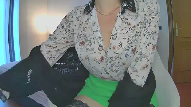 Pauline_fu Webcam show