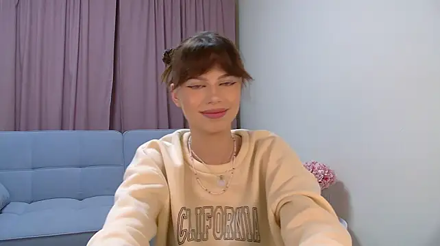 Chat XXX en directo de SelenaVeyne
